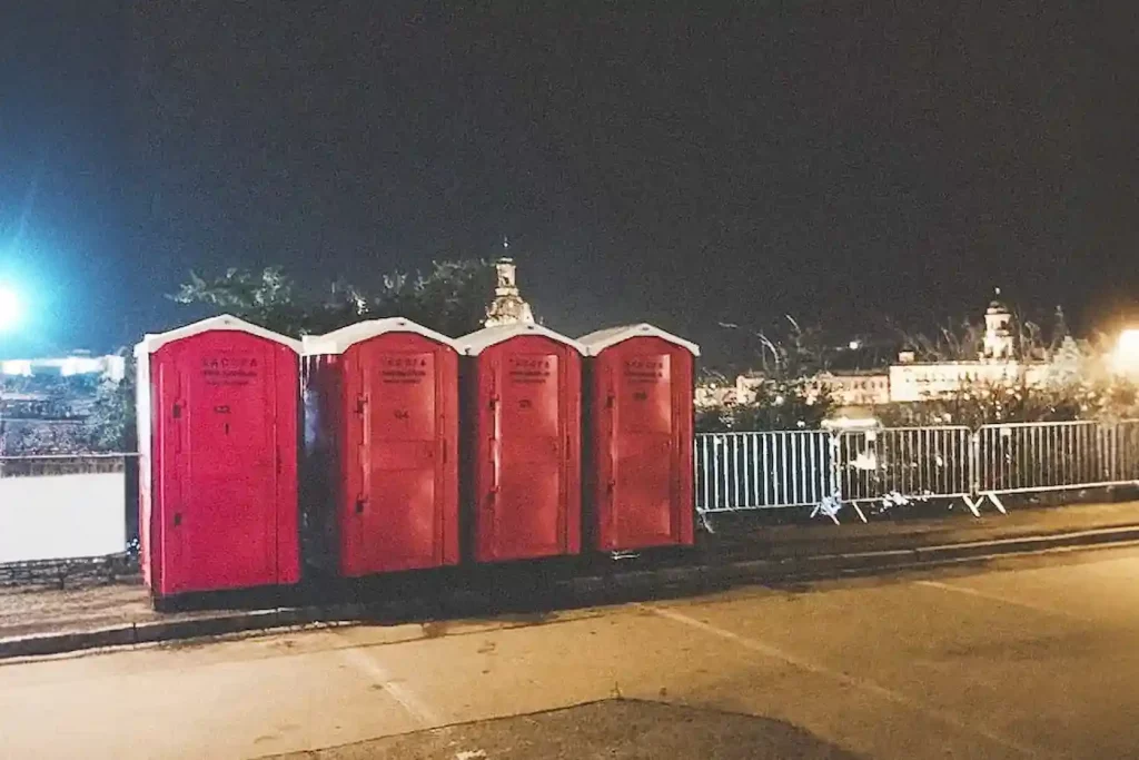 Toilette mieten für Stadtfeste, Jahrmärkte und Weihnachtsmärkte 2 sacofa-toilette-mieten-für-dein-stadtfest