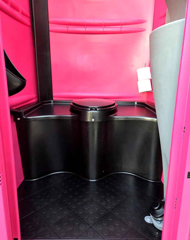 mobiles-klo-von-innen-4-sacofa-sachsen